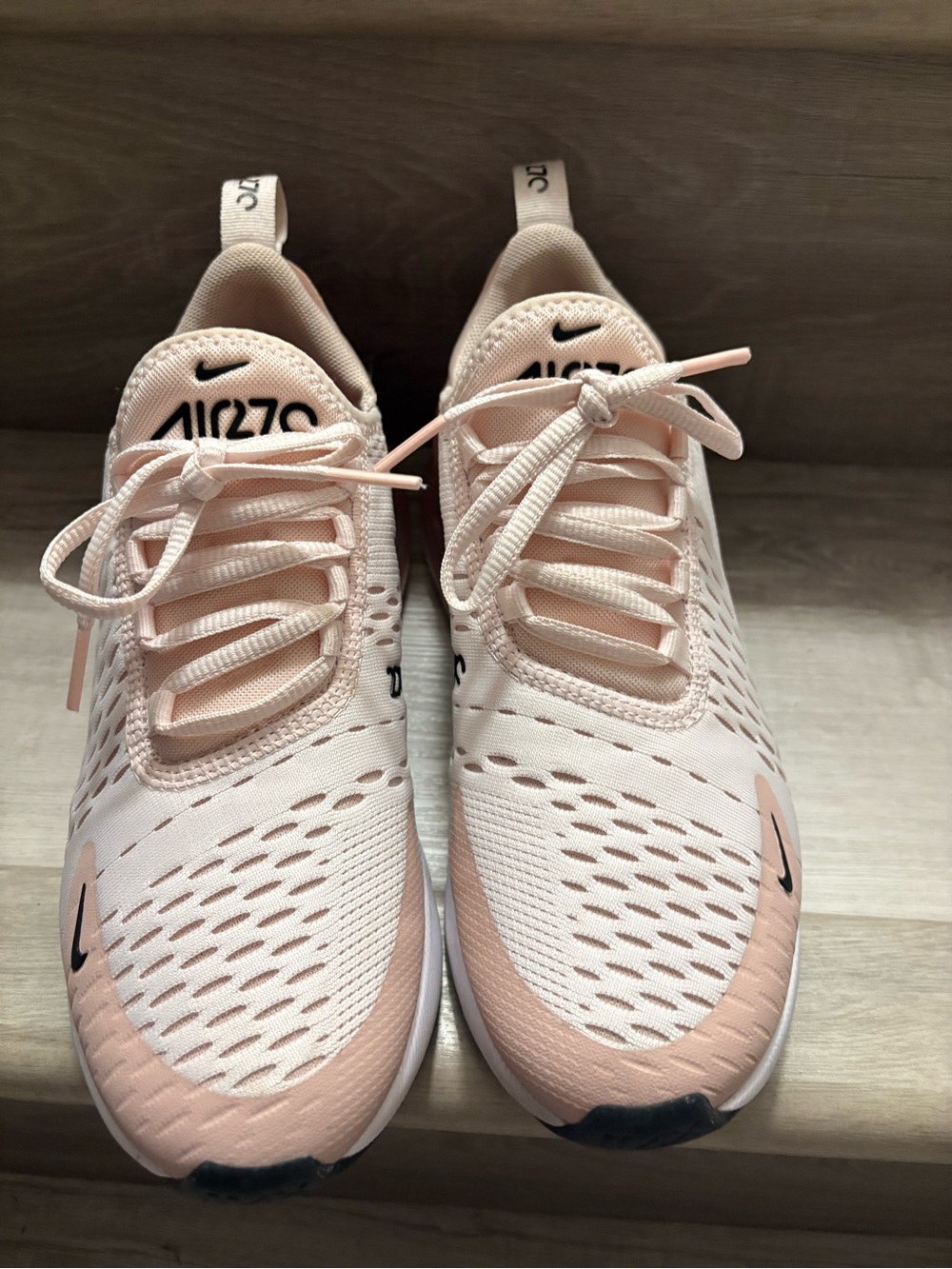 Nike Air Max 270 Soft Peach and Black Running Shoes - Picture 2 of 6